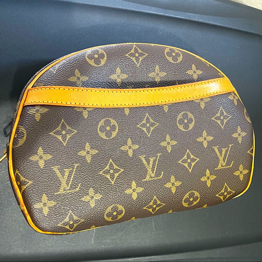 Authentic Louis Vuitton Blois Monogram Crossbody
